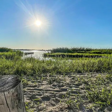 بيت للعطل 2 Bedroom Beautiful In