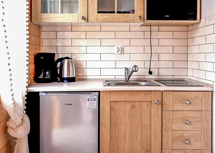 2 Bedroom Beautiful In Casa vacanze *