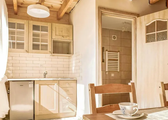 2 Bedroom Beautiful In Mścice