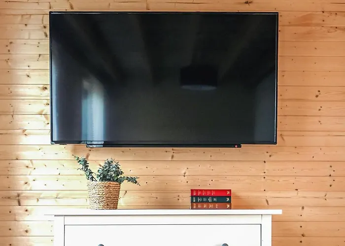 2 Bedroom Beautiful In Mścice